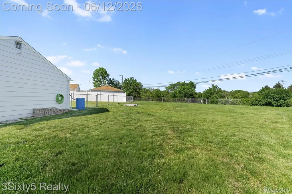 3223 S Stella Court Trenton City MI 48183