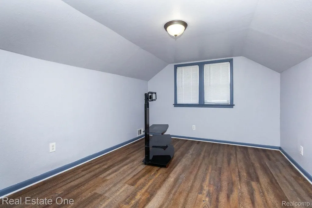 6427 Linsdale Street Detroit City MI 48204