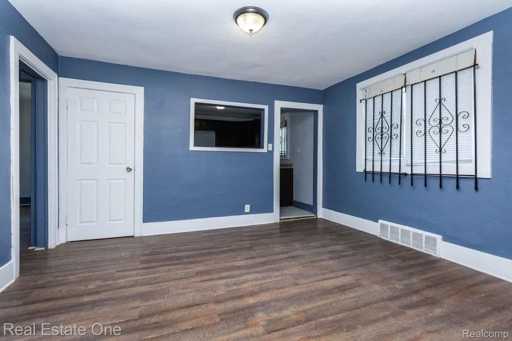 6427 Linsdale Street Detroit City MI 48204