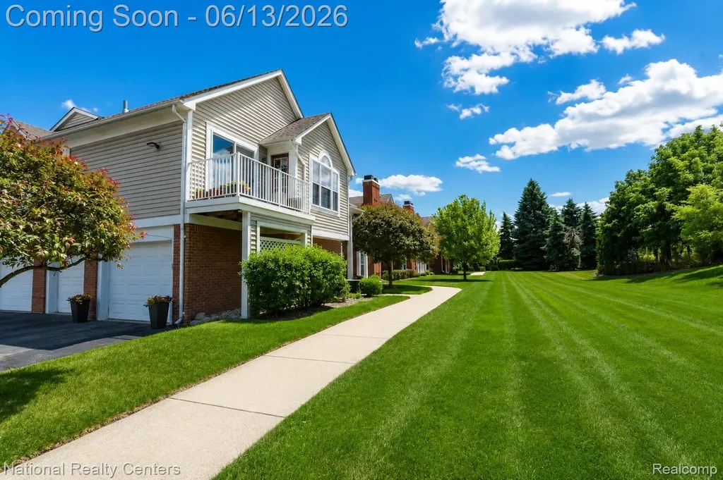 4033 Berkshire Drive Sterling Heights City MI 48314