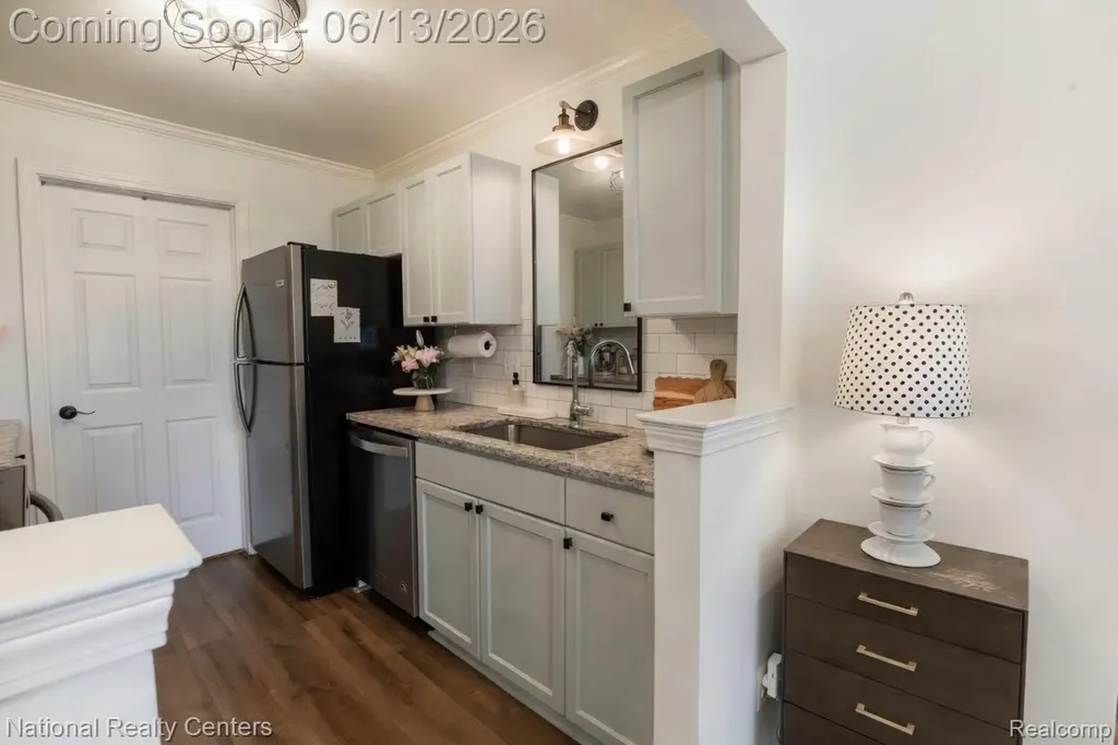 4033 Berkshire Drive Sterling Heights City MI 48314