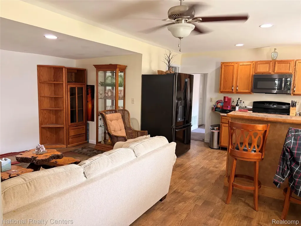 2025 Parkwood Court Norvell Township MI 49230
