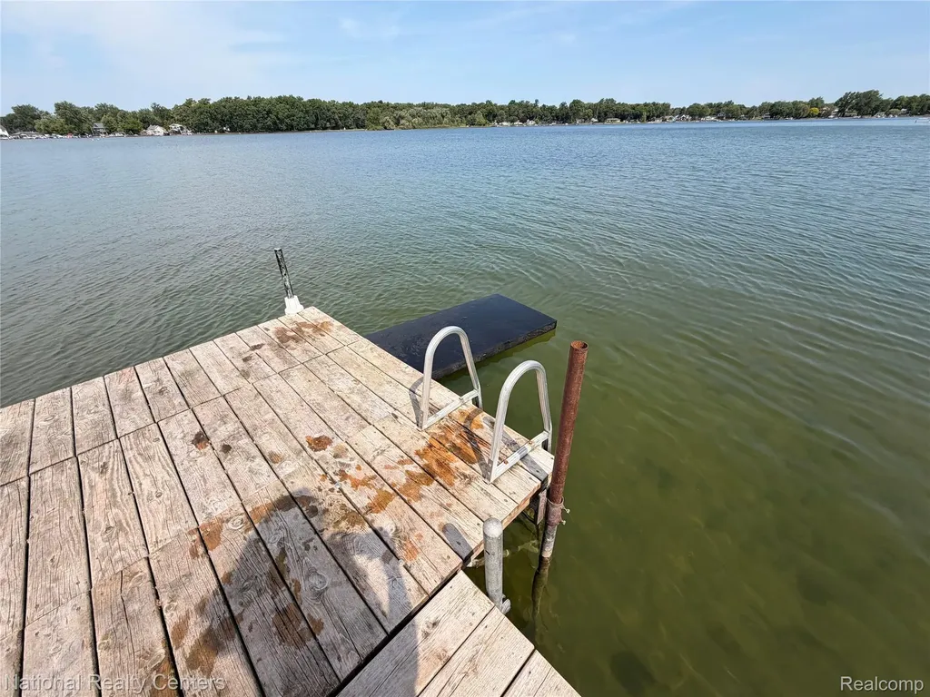 2025 Parkwood Court Norvell Township MI 49230