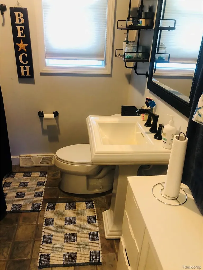 8396 Cooley Beach Drive White Lake Charter Township MI 48386