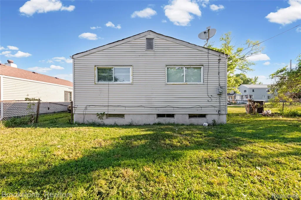 3882 Minnesota Street Detroit City MI 48212