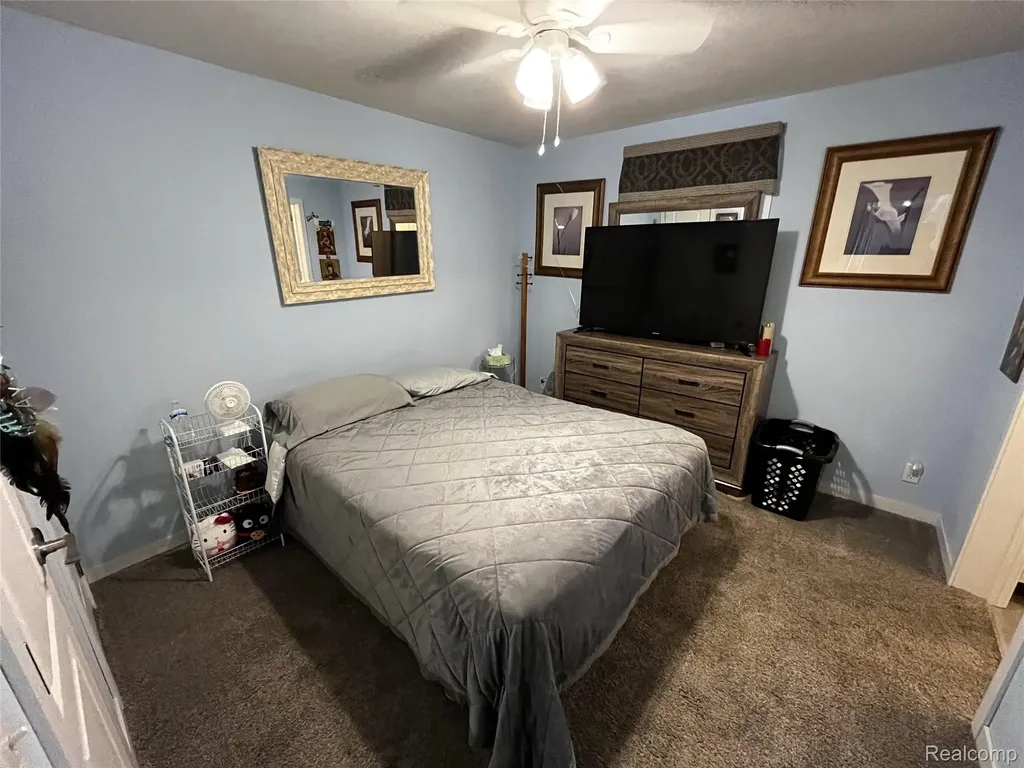 15376 Enchante Drive Clinton Charter Township MI 48038