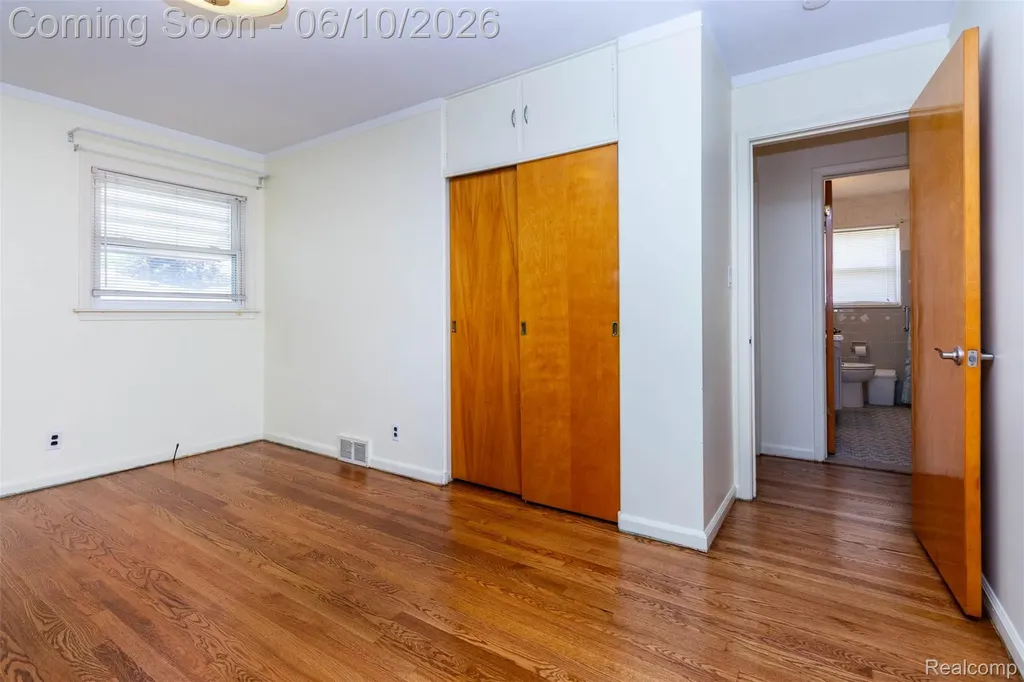 14869 Champaign Road Allen Park City MI 48101
