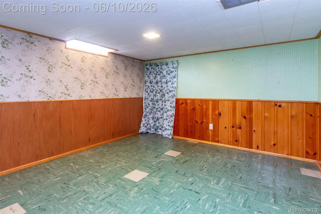 14869 Champaign Road Allen Park City MI 48101