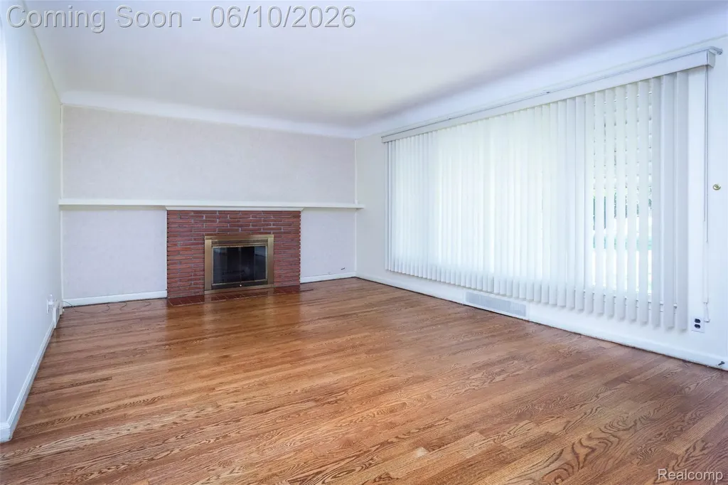 14869 Champaign Road Allen Park City MI 48101