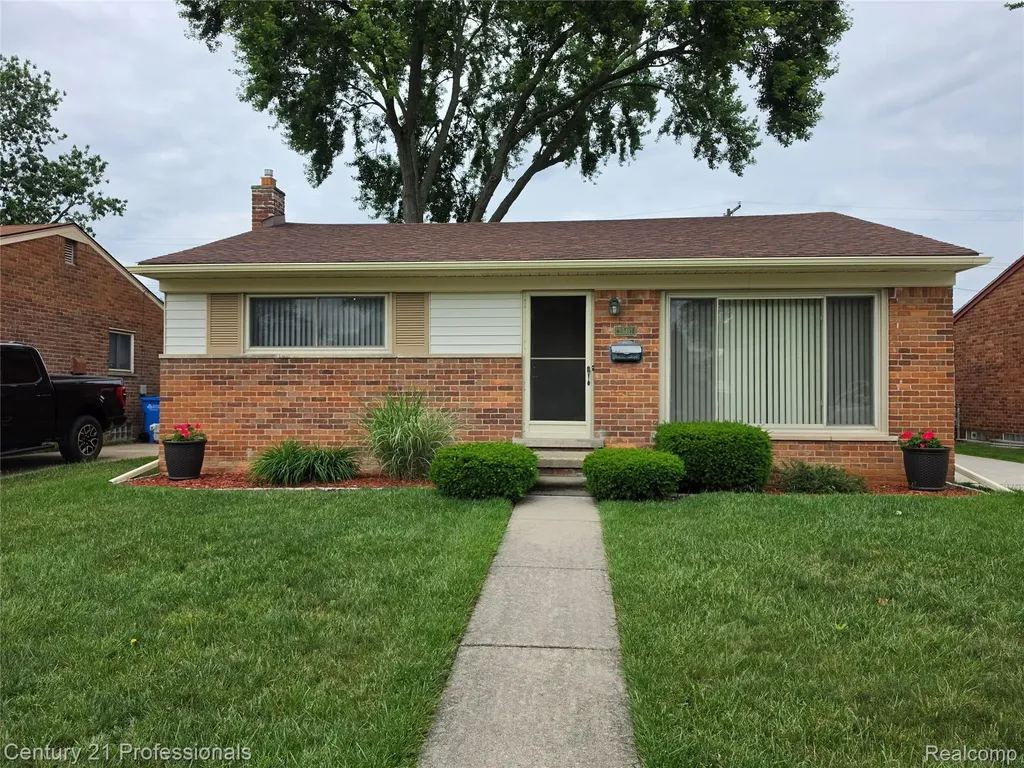 29421 Mark Avenue Madison Heights City MI 48071