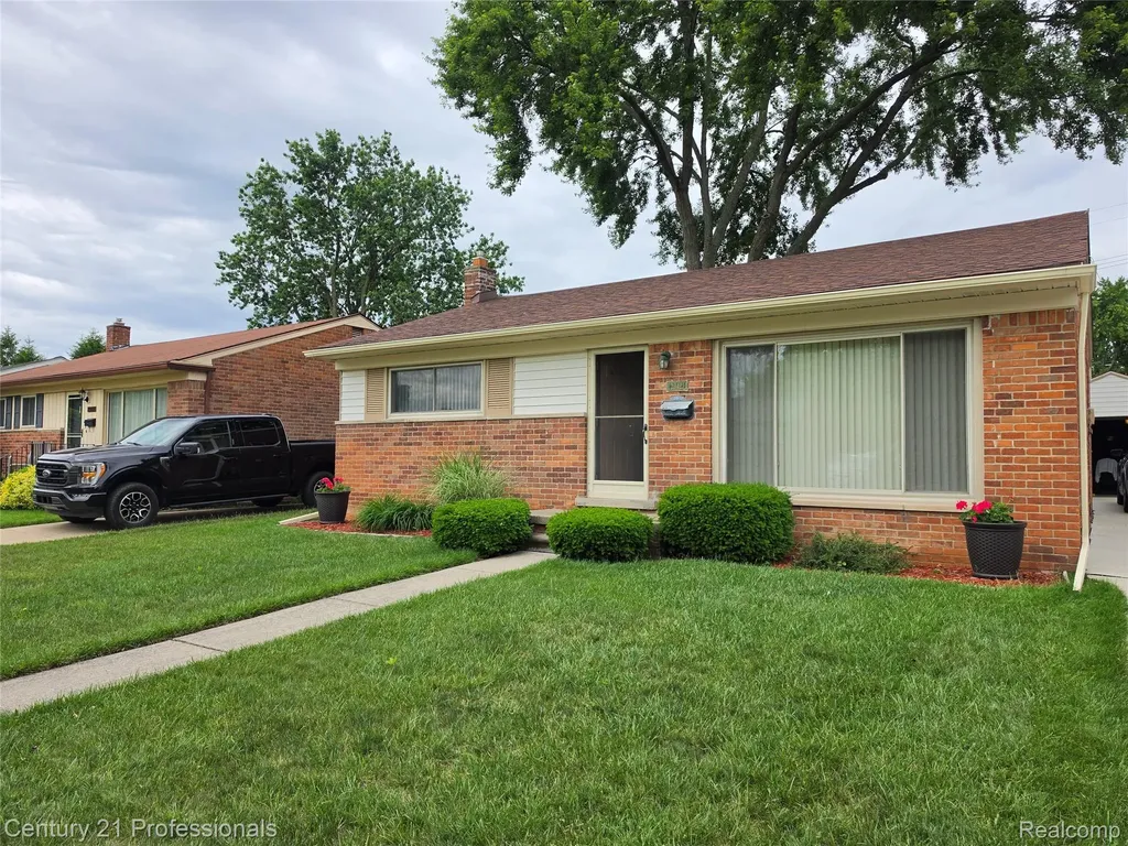 29421 Mark Avenue Madison Heights City MI 48071