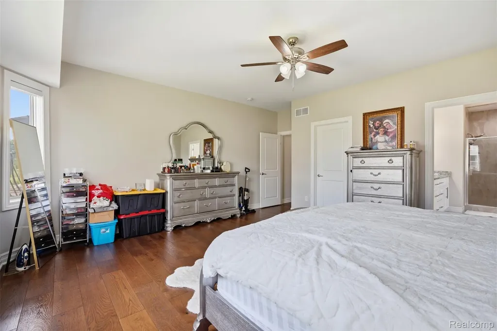 19077 Thompson Drive Macomb Township MI 48042