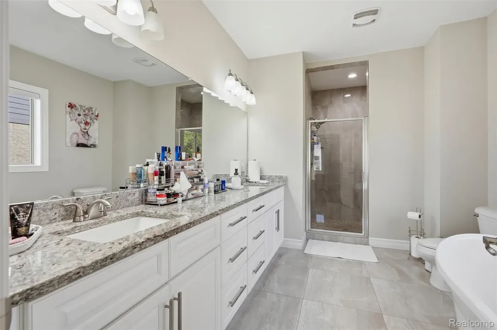 19077 Thompson Drive Macomb Township MI 48042