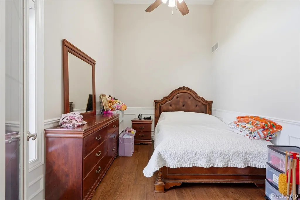 19077 Thompson Drive Macomb Township MI 48042
