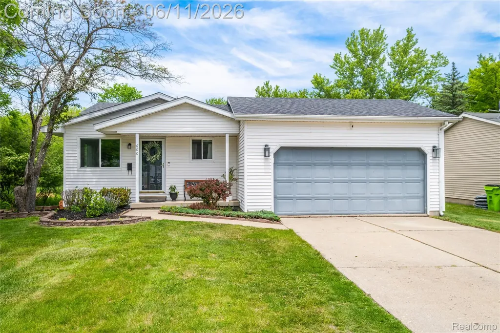 600 W Caroline Street Fenton City MI 48430