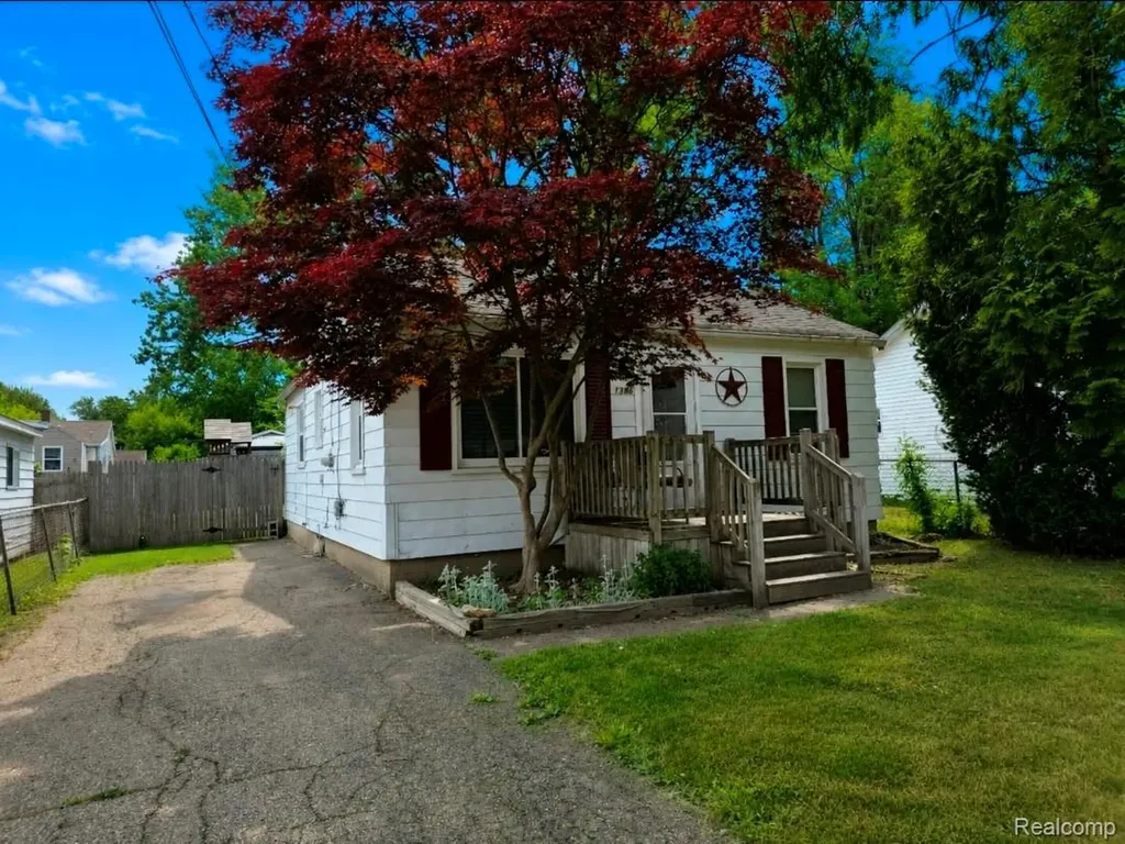 1386 Wells Street Burton City MI 48529