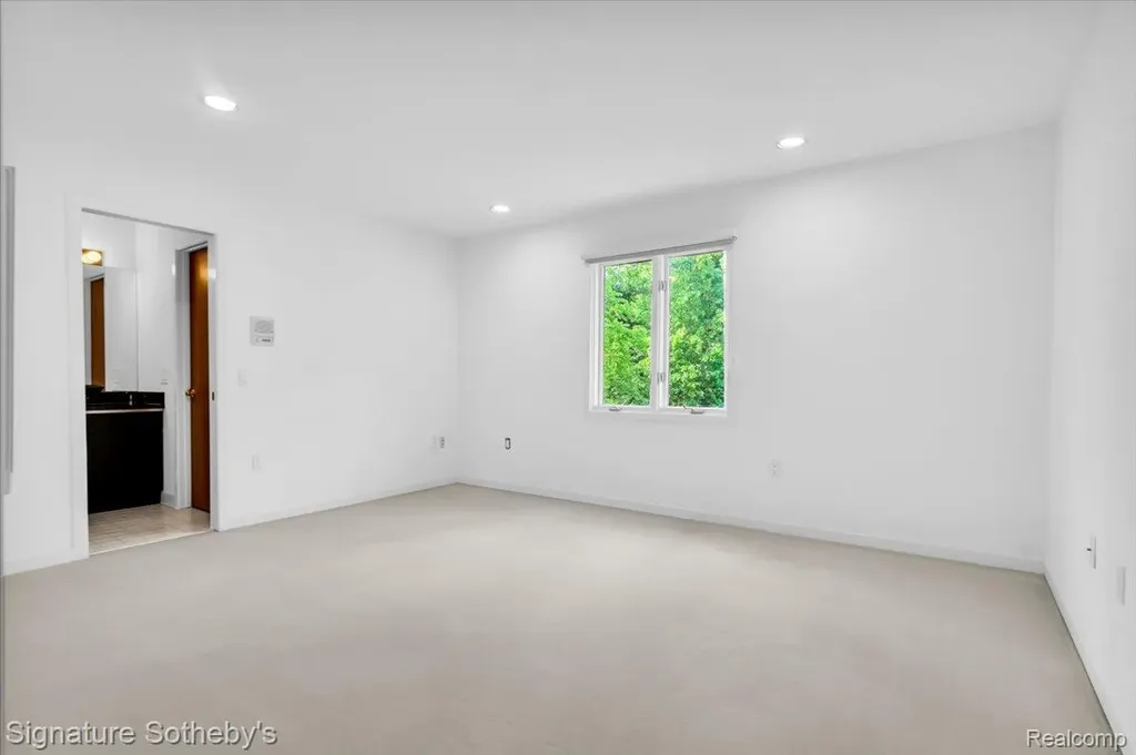 4156 Marlwood Drive West Bloomfield Charter Township MI 48323