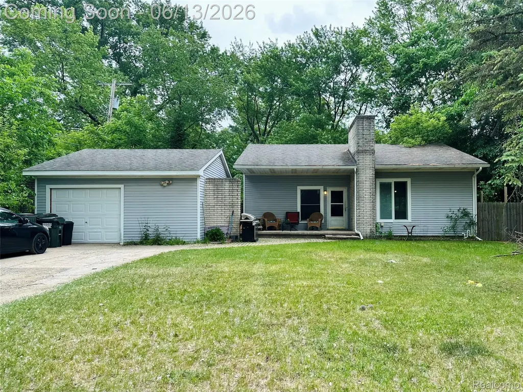 3505 Bendelow Road Rochester Hills City MI 48307