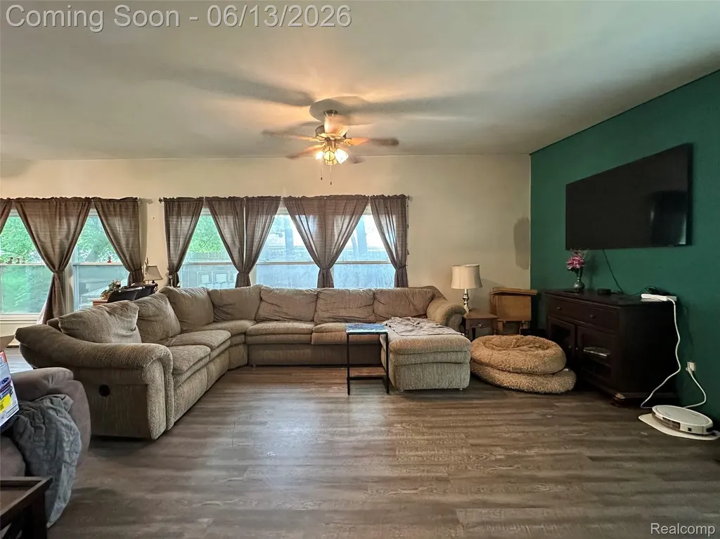 3505 Bendelow Road Rochester Hills City MI 48307