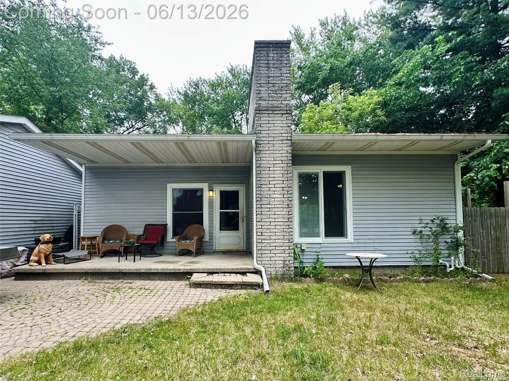3505 Bendelow Road Rochester Hills City MI 48307