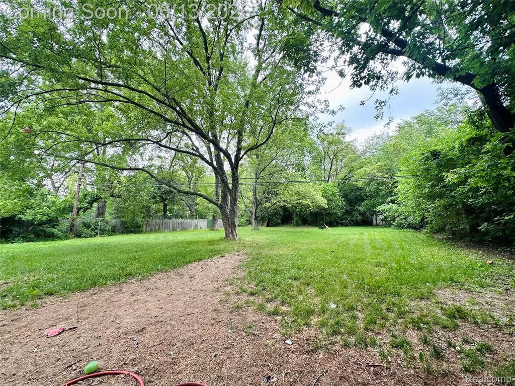 3505 Bendelow Road Rochester Hills City MI 48307