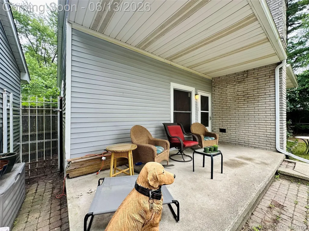 3505 Bendelow Road Rochester Hills City MI 48307
