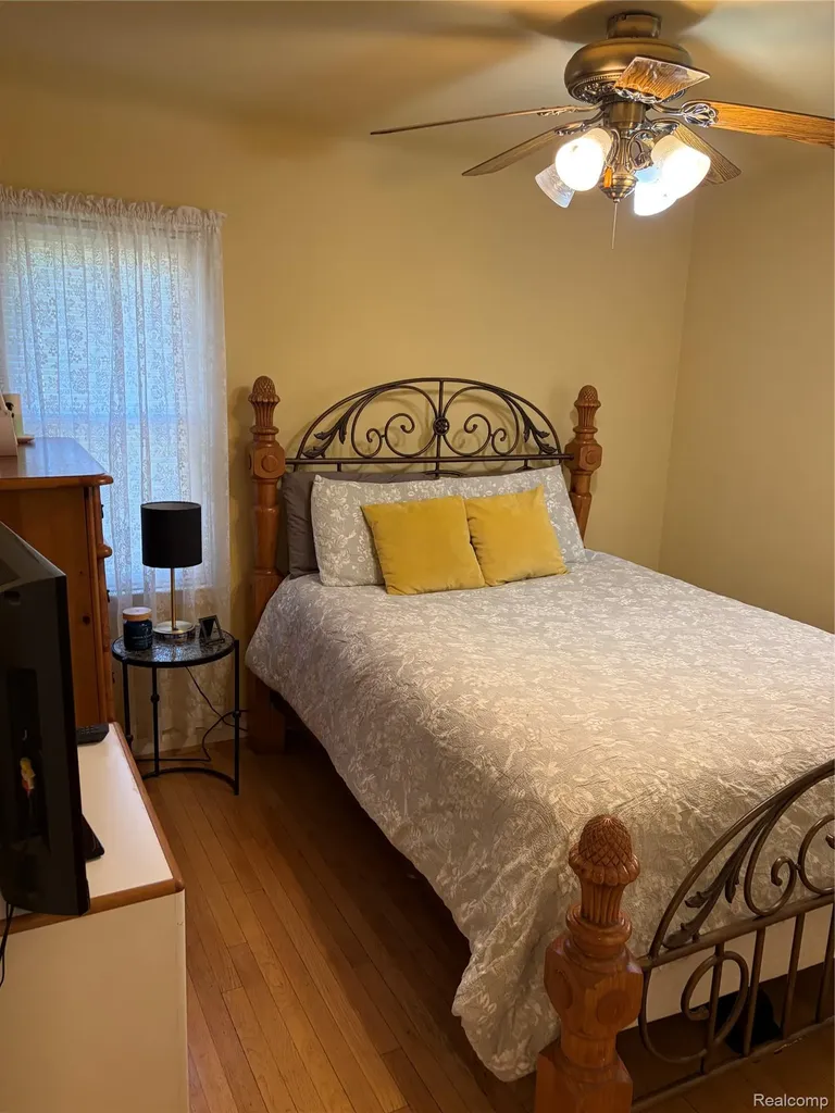 3139 S Liddesdale Street Detroit City MI 48217