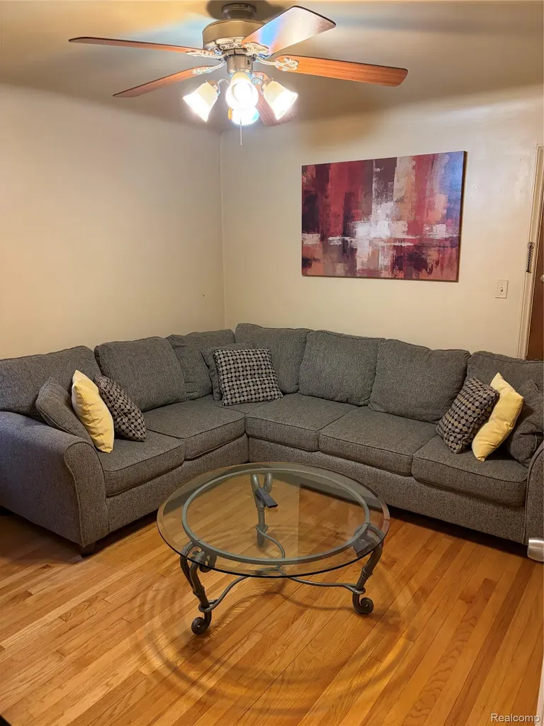 3139 S Liddesdale Street Detroit City MI 48217
