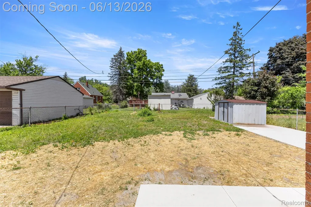29578 Brown Court Garden City City MI 48135
