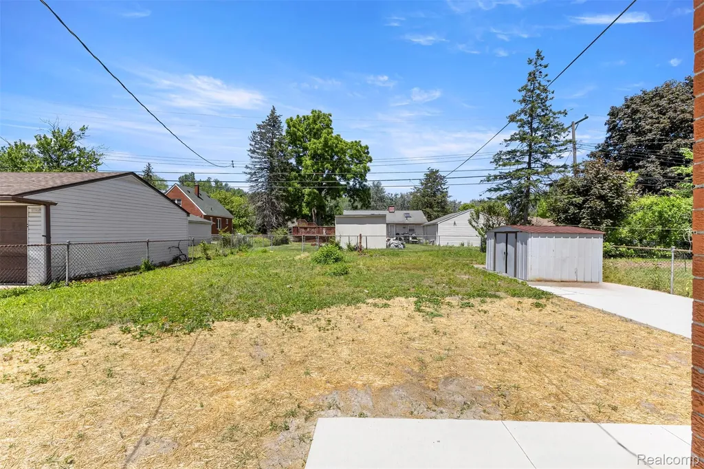 29578 Brown Court Garden City City MI 48135