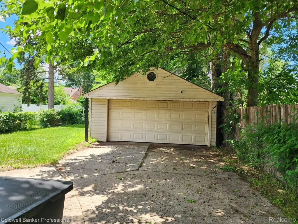 20045 Braile Street Detroit City MI 48219