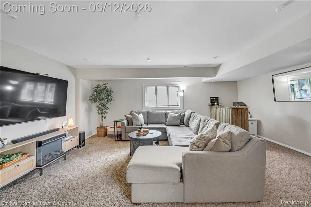 1991 Swaranne Drive West Bloomfield Charter Township MI 48324