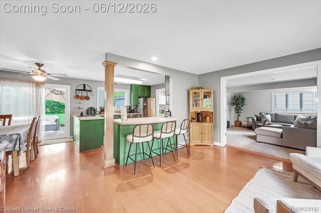 1991 Swaranne Drive West Bloomfield Charter Township MI 48324
