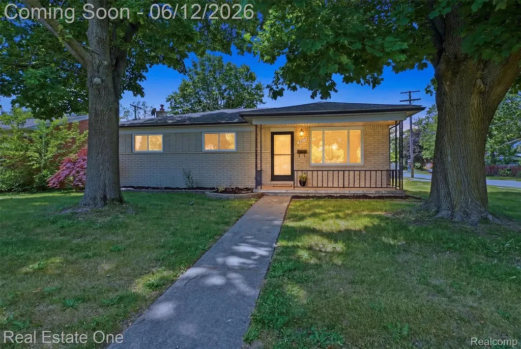 9649 Beech Daly Road Redford Charter Township MI 48239