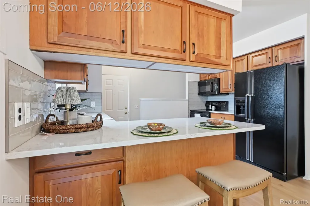 9649 Beech Daly Road Redford Charter Township MI 48239