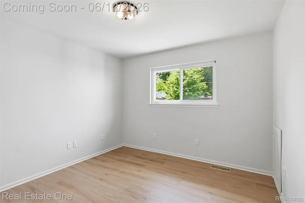 9649 Beech Daly Road Redford Charter Township MI 48239