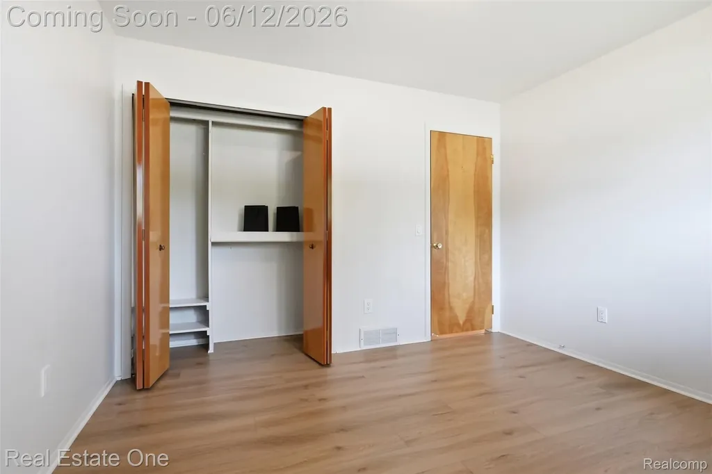 9649 Beech Daly Road Redford Charter Township MI 48239