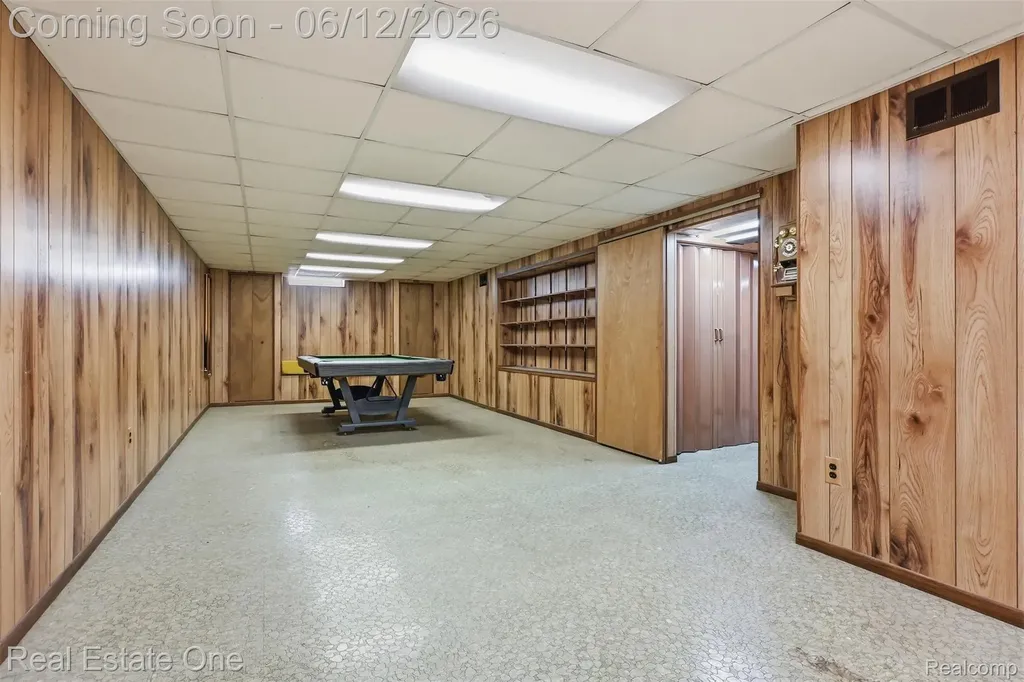 9649 Beech Daly Road Redford Charter Township MI 48239