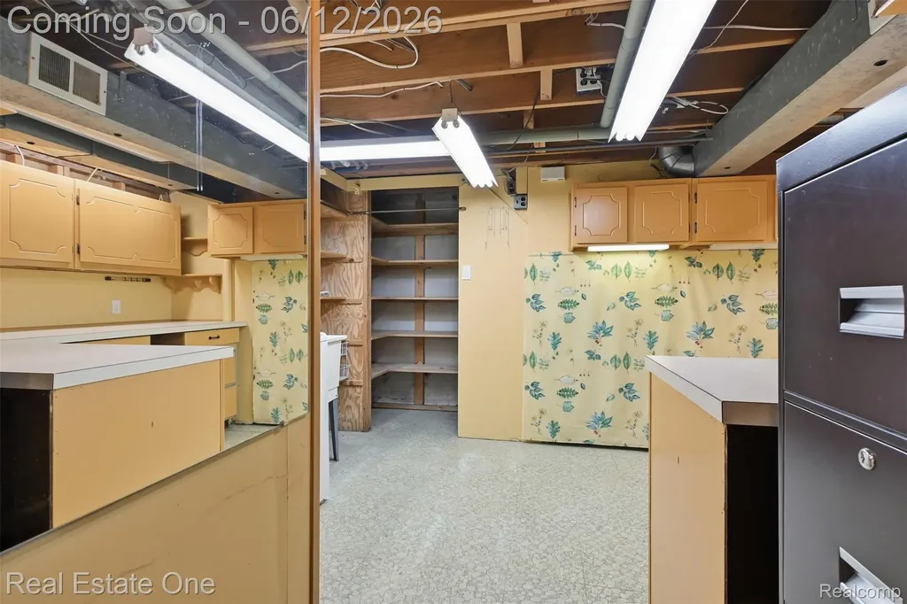 9649 Beech Daly Road Redford Charter Township MI 48239