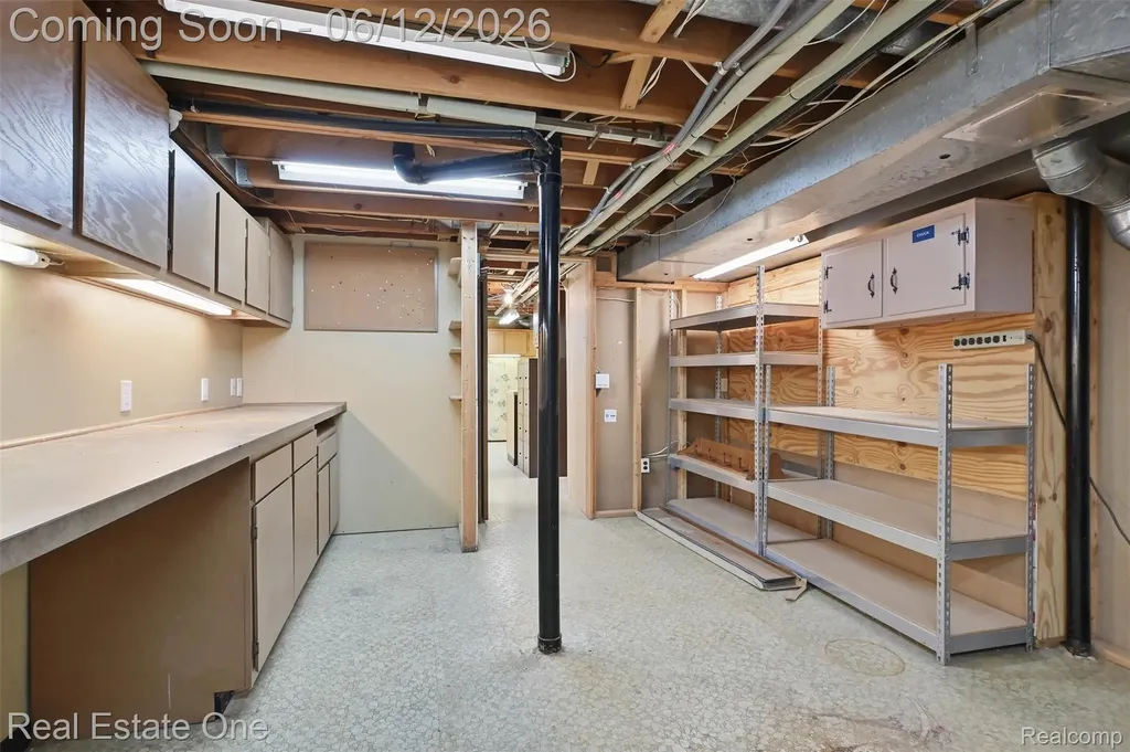 9649 Beech Daly Road Redford Charter Township MI 48239
