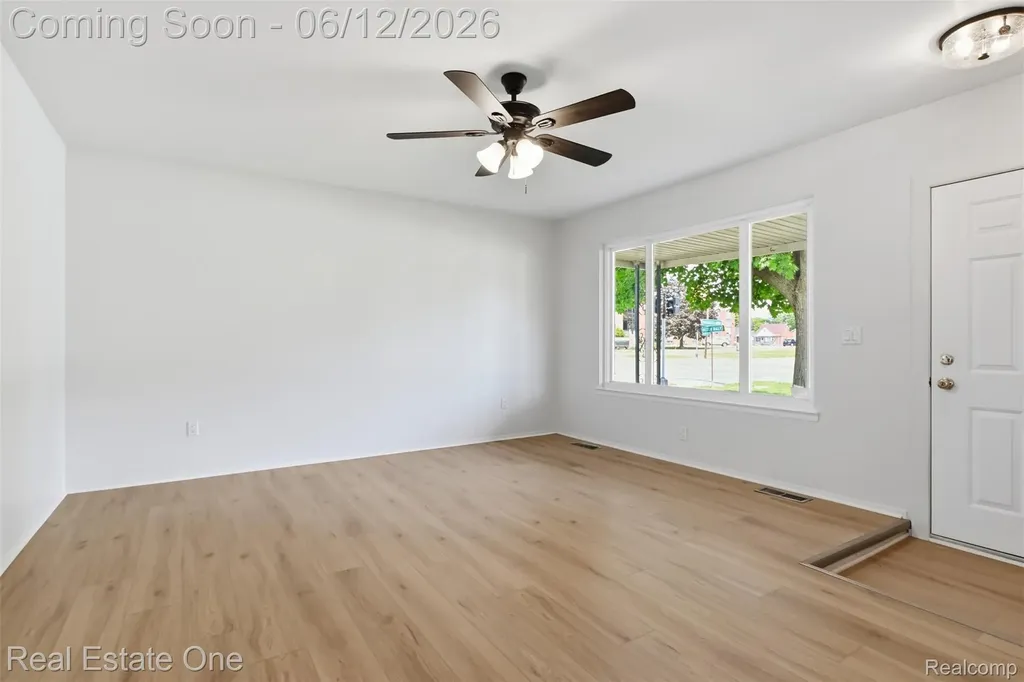 9649 Beech Daly Road Redford Charter Township MI 48239