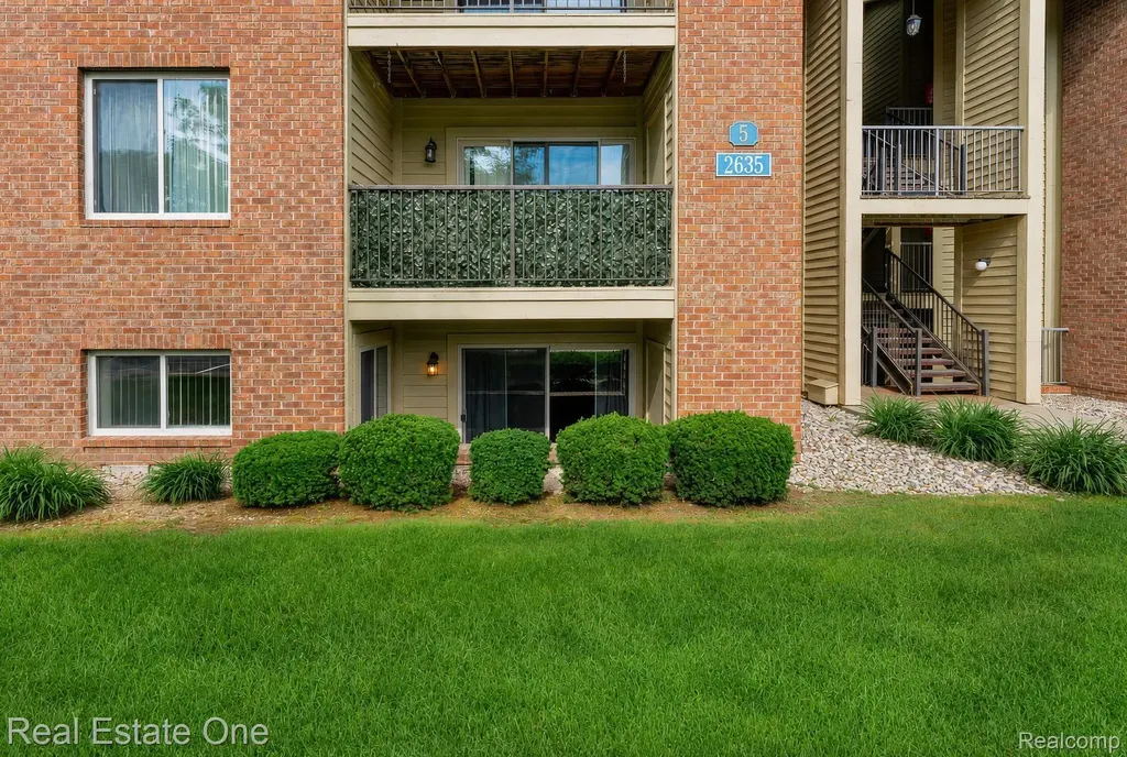 2635 Greenstone Boulevard Auburn Hills City MI 48326