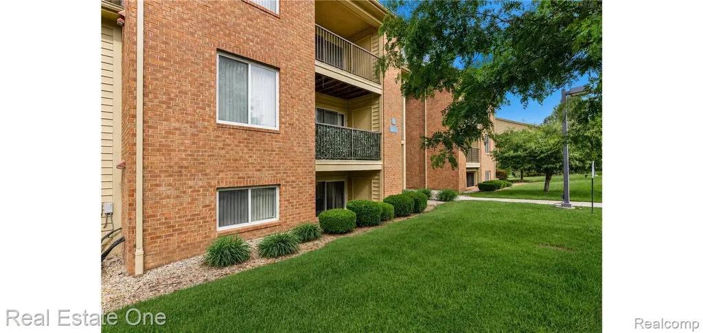 2635 Greenstone Boulevard Auburn Hills City MI 48326