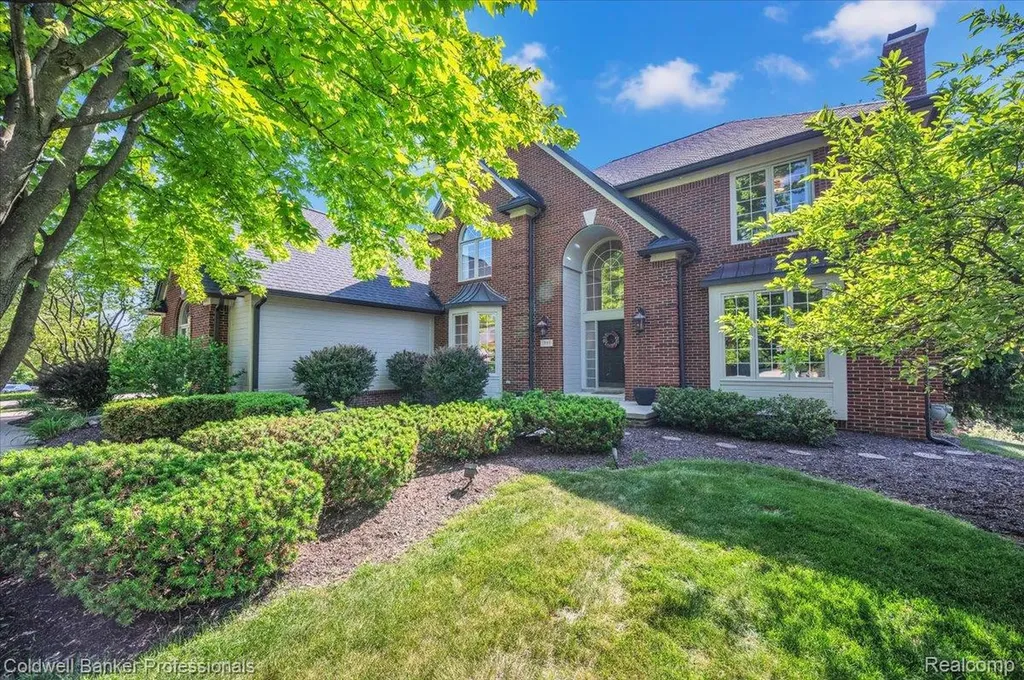 1399 Pebble Ridge Drive Rochester City MI 48307