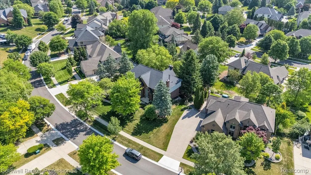 1399 Pebble Ridge Drive Rochester City MI 48307