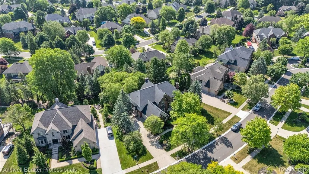 1399 Pebble Ridge Drive Rochester City MI 48307