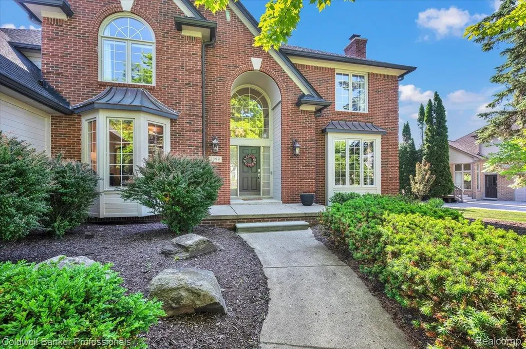 1399 Pebble Ridge Drive Rochester City MI 48307
