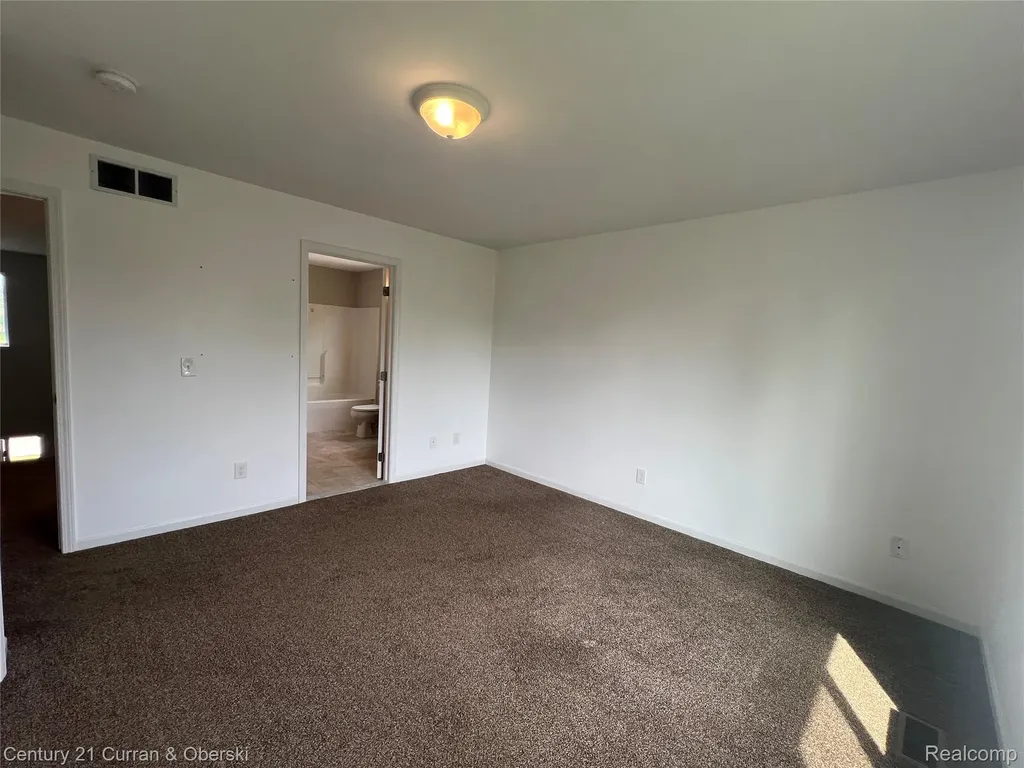 3493 Silver Stone Drive Milford Charter Township MI 48380