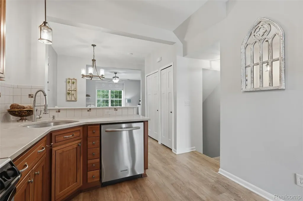 2138 Knotty Pine Trail Howell Township MI 48855