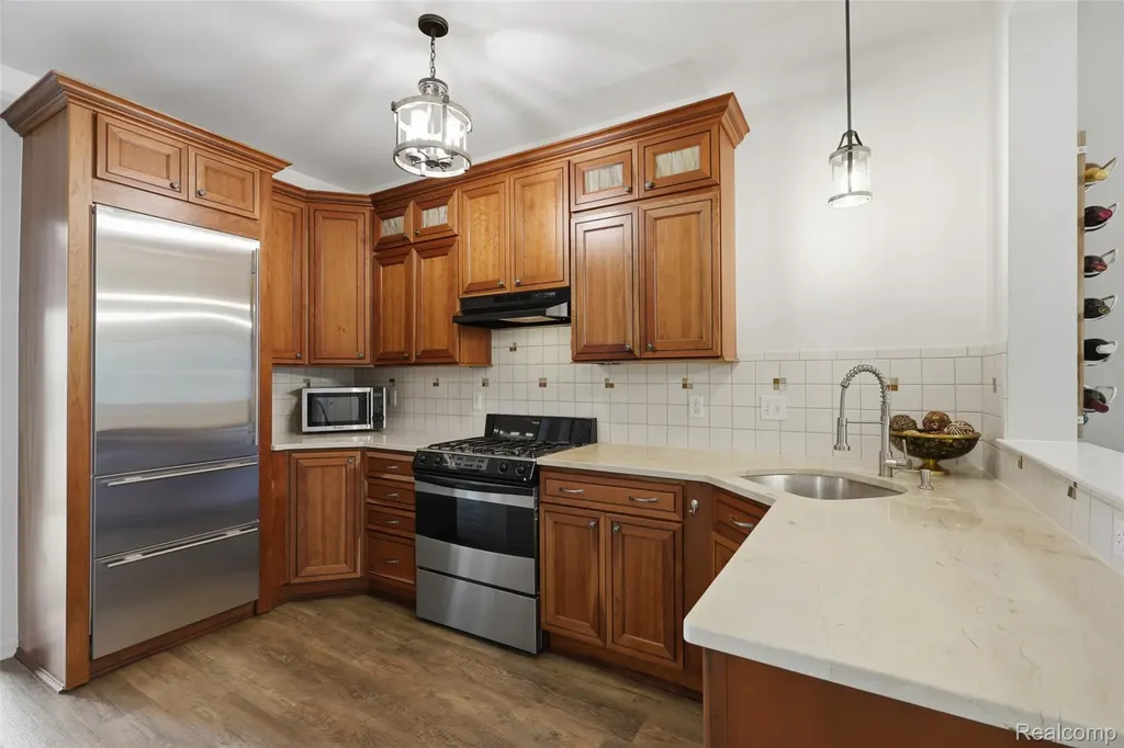 2138 Knotty Pine Trail Howell Township MI 48855
